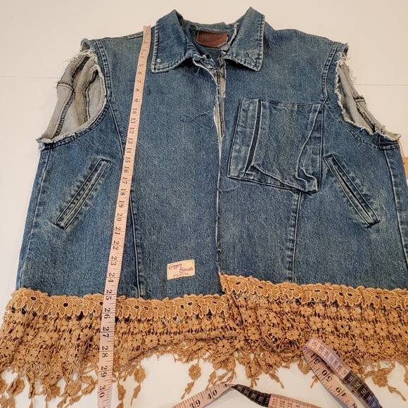 Upcycled Vintage Gypsy Boho Denim Jacket Kimono Crochet Fringe - Picture 15 of 15